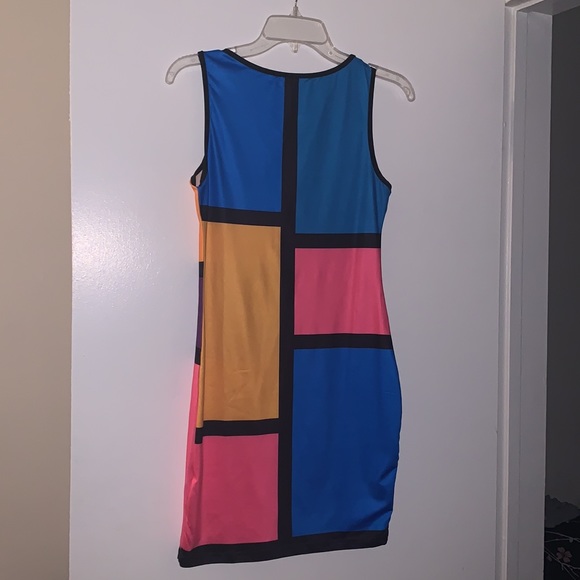 Color block dress - Picture 2 of 2